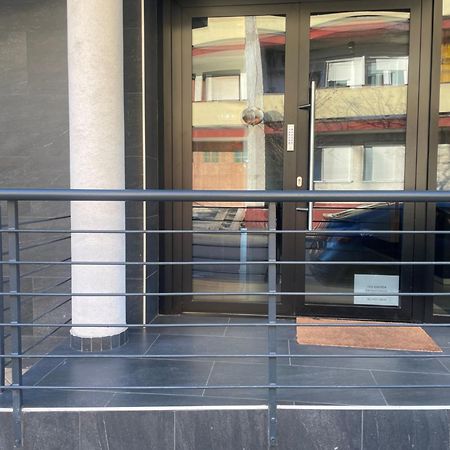 Sohaz Panzio Es Apartmanhaz Солнок Екстериор снимка