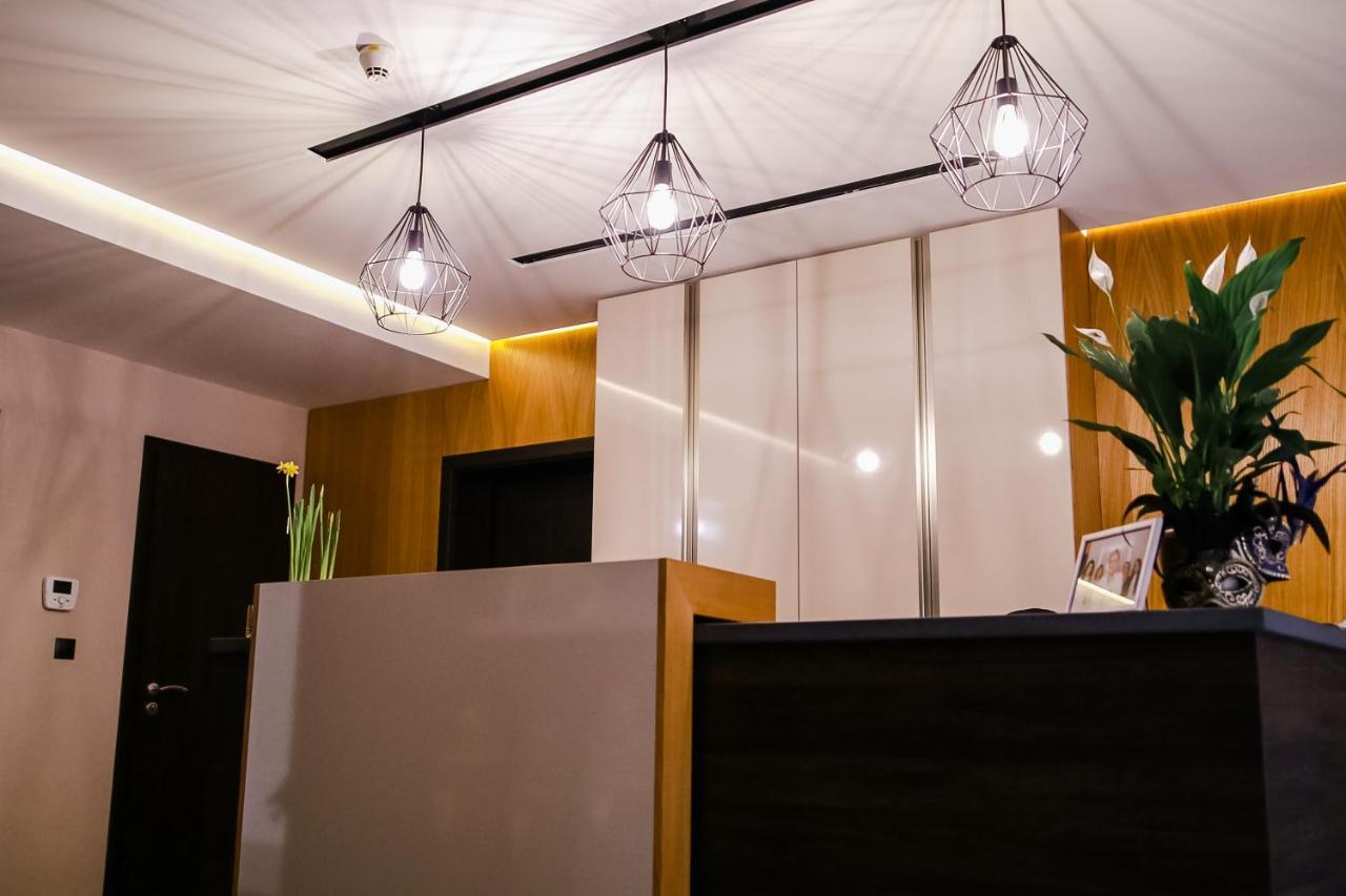 Sohaz Panzio Es Apartmanhaz Солнок Екстериор снимка