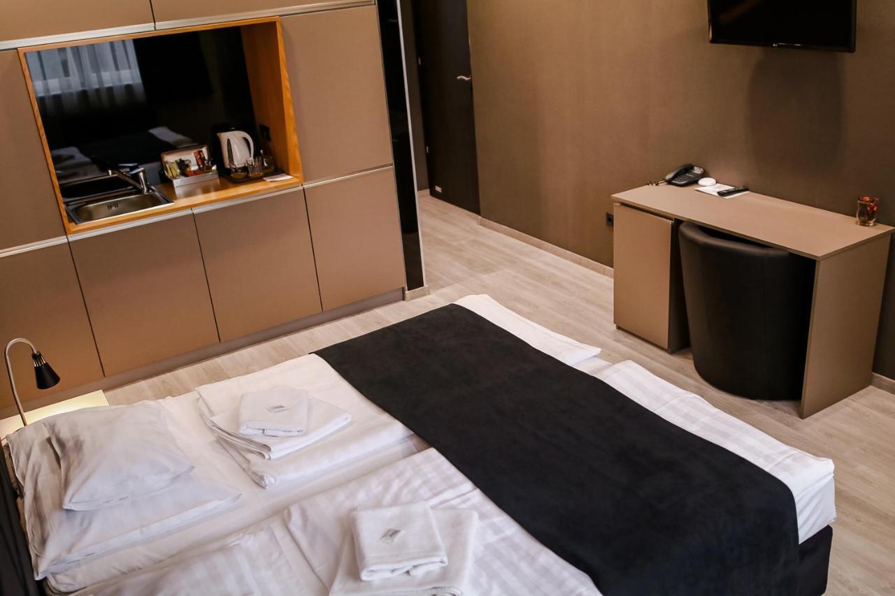 Sohaz Panzio Es Apartmanhaz Солнок Екстериор снимка