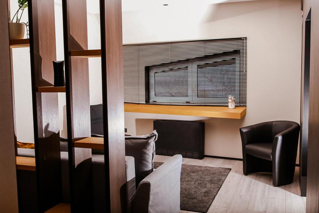 Sohaz Panzio Es Apartmanhaz Солнок Екстериор снимка